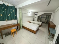 鄂高小区 1楼50平低价出租，陪读最佳！